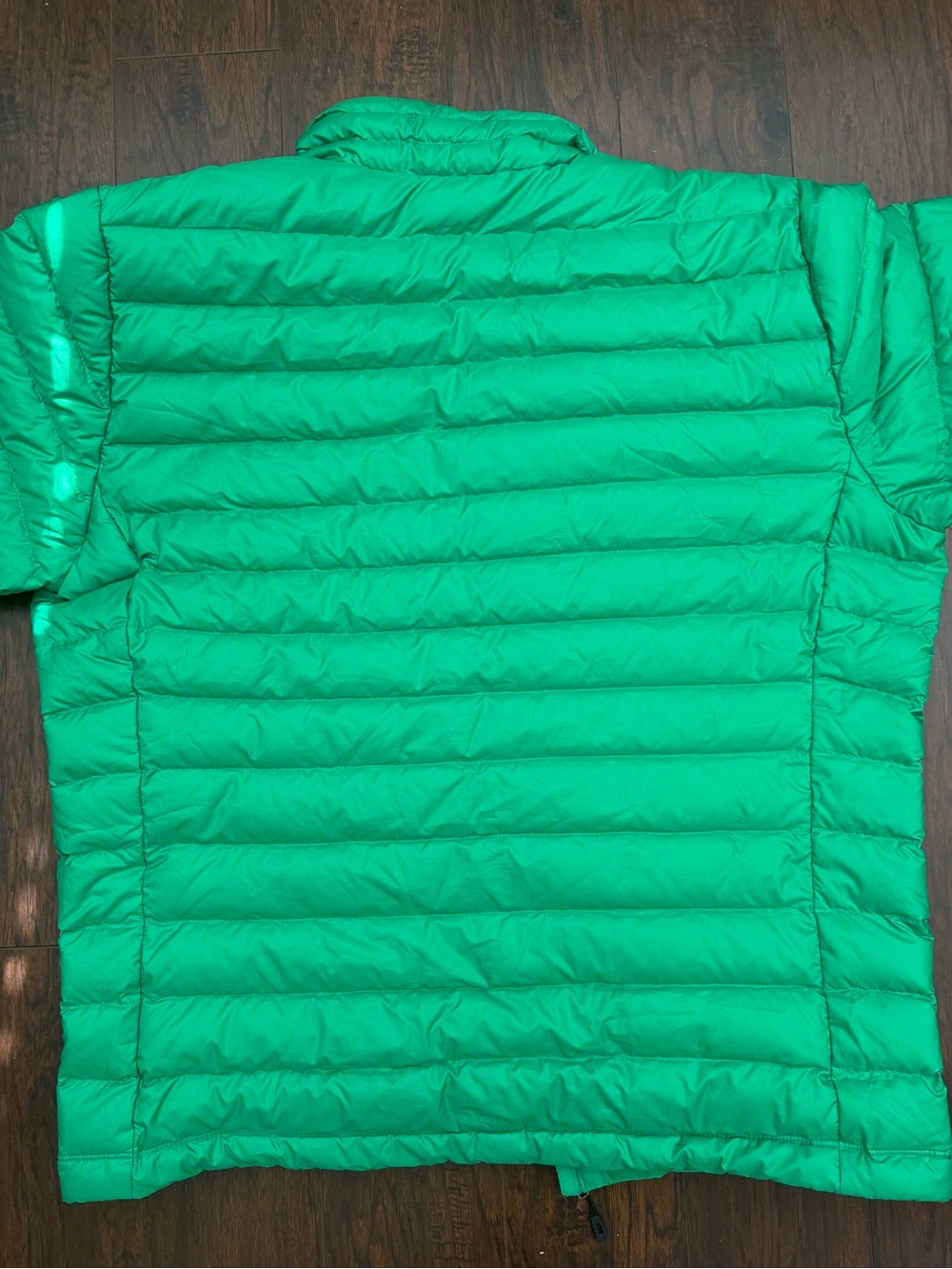 Patagonia Men’s Down Sweater Jacket- GREEN - Picture 8 of 8